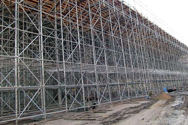 高架托底支撐盤扣腳手架應(yīng)用案例 高架托底支撐盤扣腳手架應(yīng)用案例