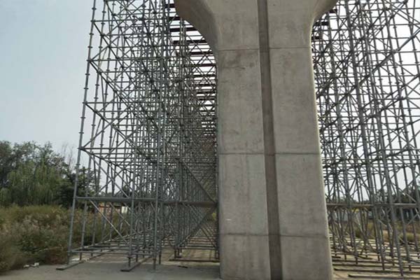 高架橋盤(pán)扣腳手架施工案例 高架橋盤(pán)扣腳手架施工案例