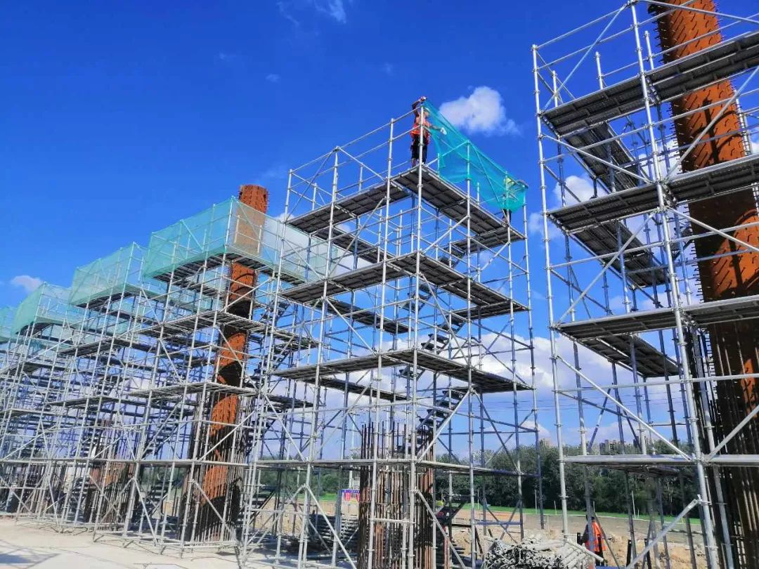 北京盤扣腳手架租賃時要注意哪些事項？(圖1)